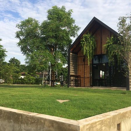 Golden Palm Resort Chiang Mai Exterior photo